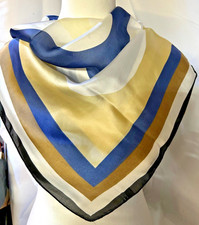 NEW 26 In. Med. Sq., Cream, White and Blue Geo. Pat. 100 Polyester - PS 1007