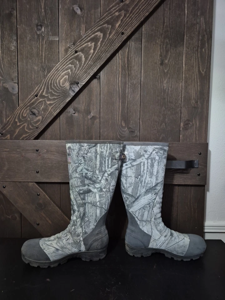 Guide Gear Scent Free 800 Gram Thinsulate Ultra Tall Rubber Boots Mens Size 9 - Image 2 of 4