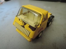 Tonka Blechfahrzeug Niederbord Sattelzug bespielt mit altersbedingten Spuren 