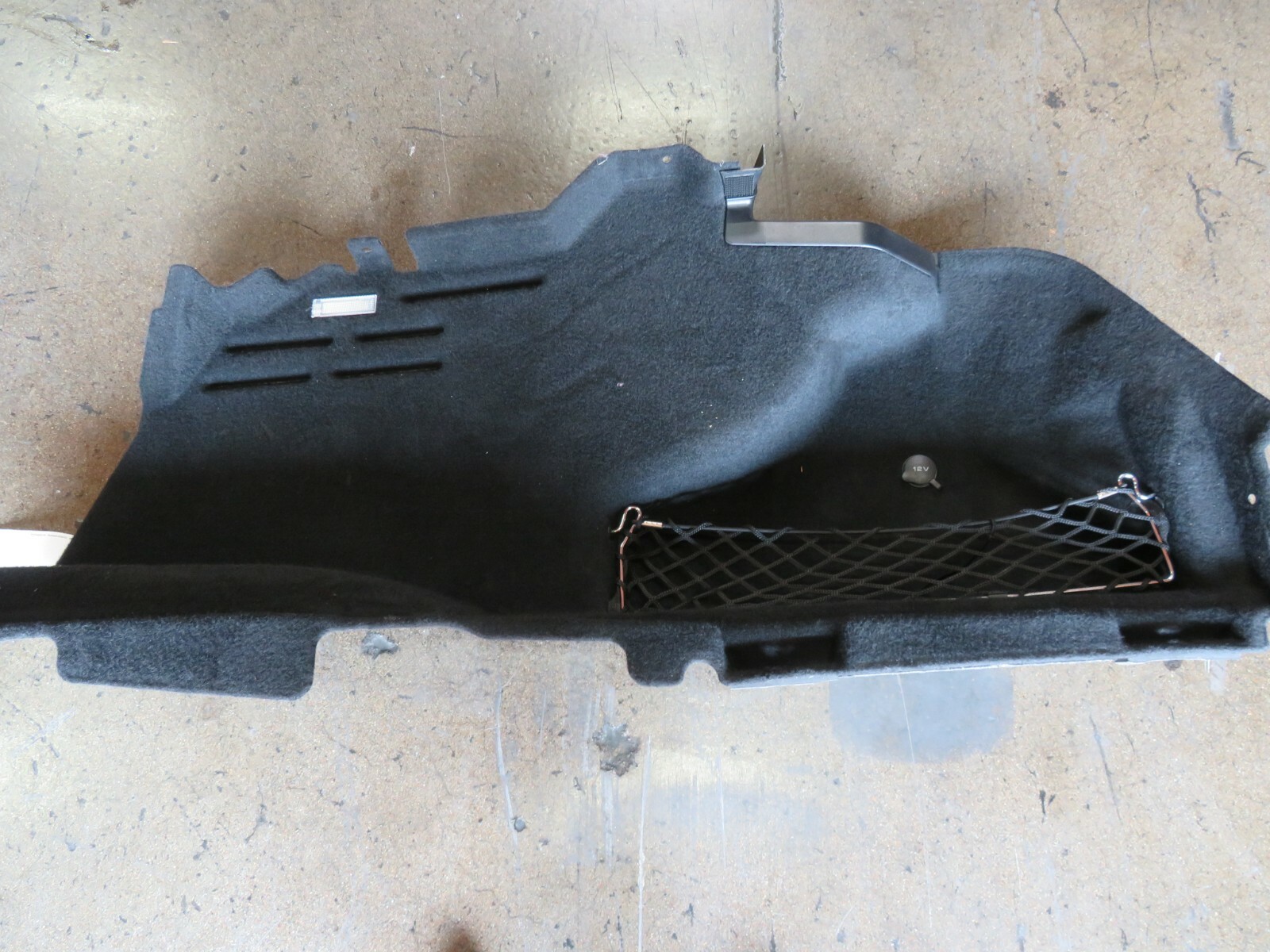 Maserati Quattroporte, RH, Right, Side Trunk Carpet, Used, P/N 670075309