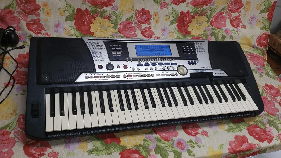 YAMAHA ヤマハ PSR-550 ポータトーン シンセサイザー