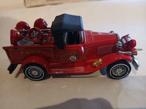 MATCHBOX COLLECTIBLES MODELS YESTERYEAR YFE12 1930 FORD MODEL A BATTALION CHIEFS - Picture 1 of 7