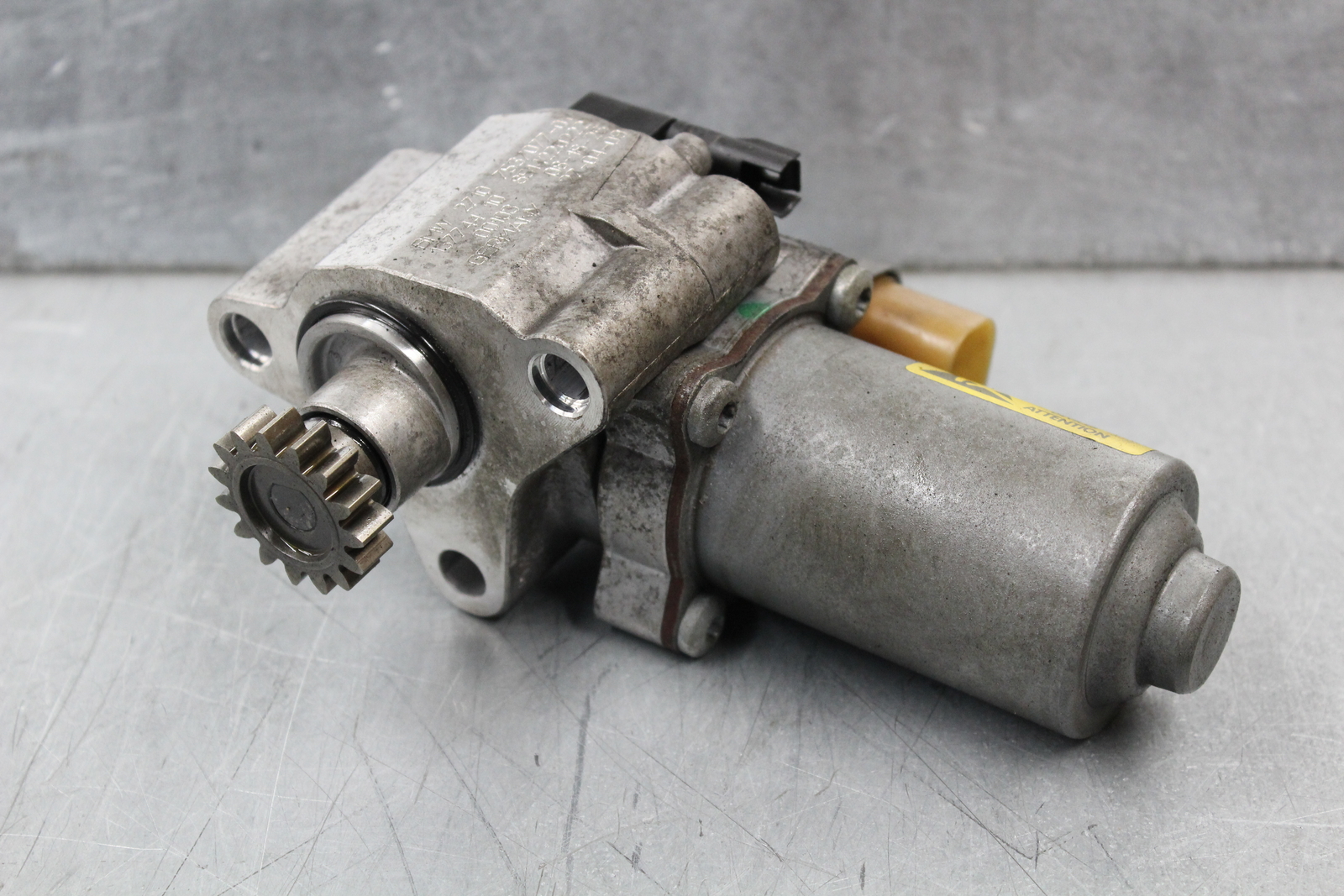 0611 E90 E60 BMW 325XI 328XI 330XI 335XI TRANSFER CASE SHIFT MOTOR AWD