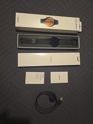 Samsung Galaxy Watch 4 Herrenarmbanduhr 44mm Schwarz Android