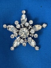 Vintage  Star Shape Brooch Pin Clear Colorless Gems Rhinestones Silver C-Clamp