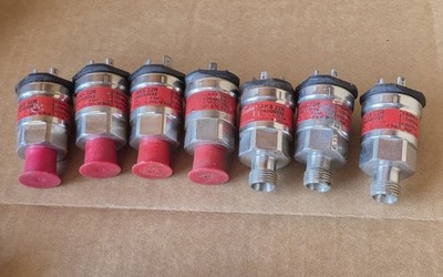 7 Danfoss AKS32R 060G0092 pressure transmitter - USED, Unable To TEST