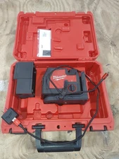 Milwaukee 3522-21 USB Rechargeable Green Cross Line & Plumb Points Laser