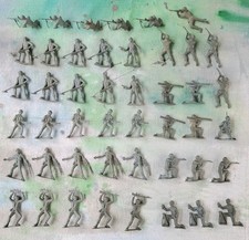 46 Vintage Unbranded Army Military Infantry Plastic Figures Very Good Condition