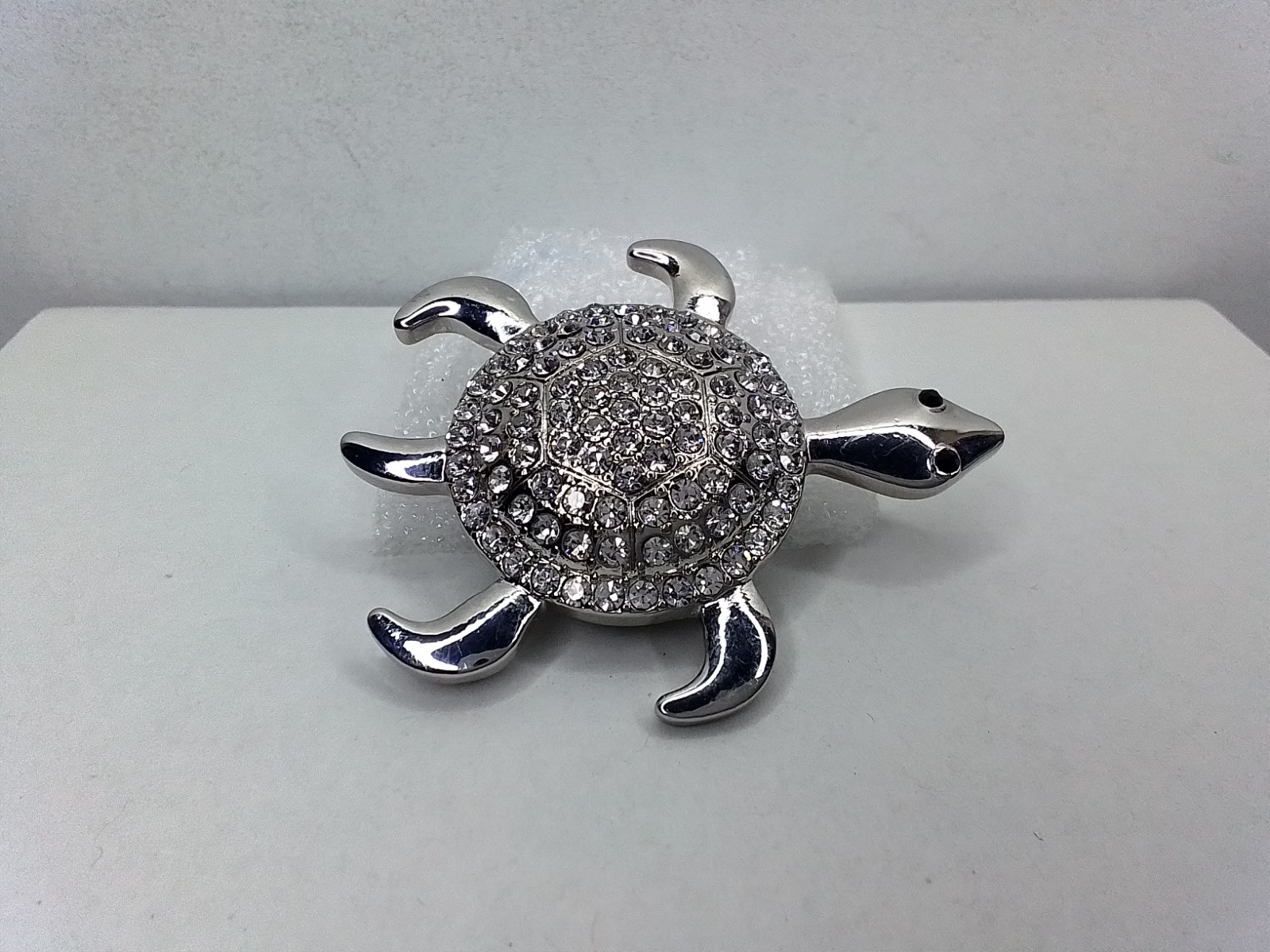 TWO CRYSTAL RINESTONE KITTY CAT & TURTLE MAGNET B… - image 10