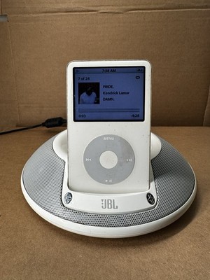 Apple iPod 30gb Classic  White & JBL On Stage Speaker Dock Bundle Working|Tested
