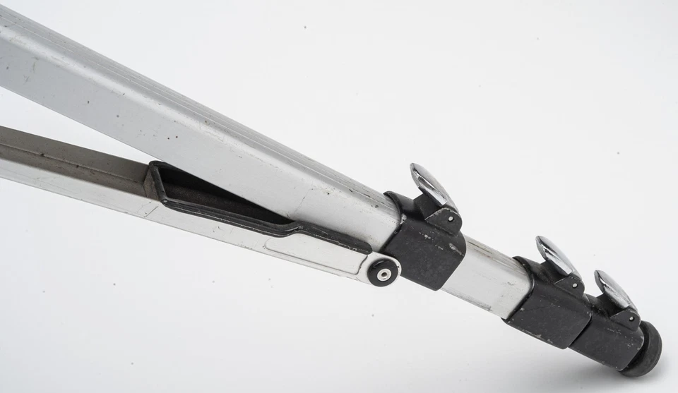 Velbon AEF-3 AEF3 AEF 3 Dreibeinstativ tripod groß in Silber Schwarz universal  - Bild 4 von 4