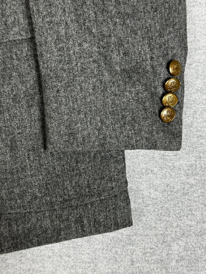 Cricketeer Sport Coat Mens 40R Gray Herringbone Tweed Unstructured Crest Buttons - Image 4 of 4