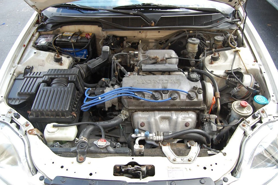 Electronic Ignition Distributor For Honda Civic EJ EK D16A VTEC 96-00 TD-80U - Image 2 of 4