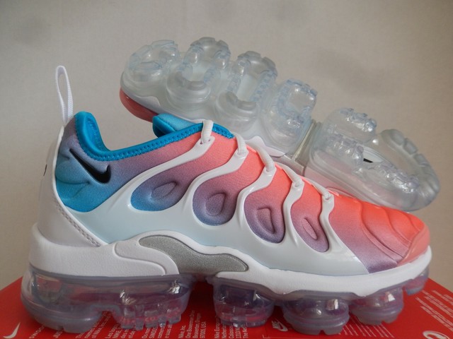 vapormax plus lava glow