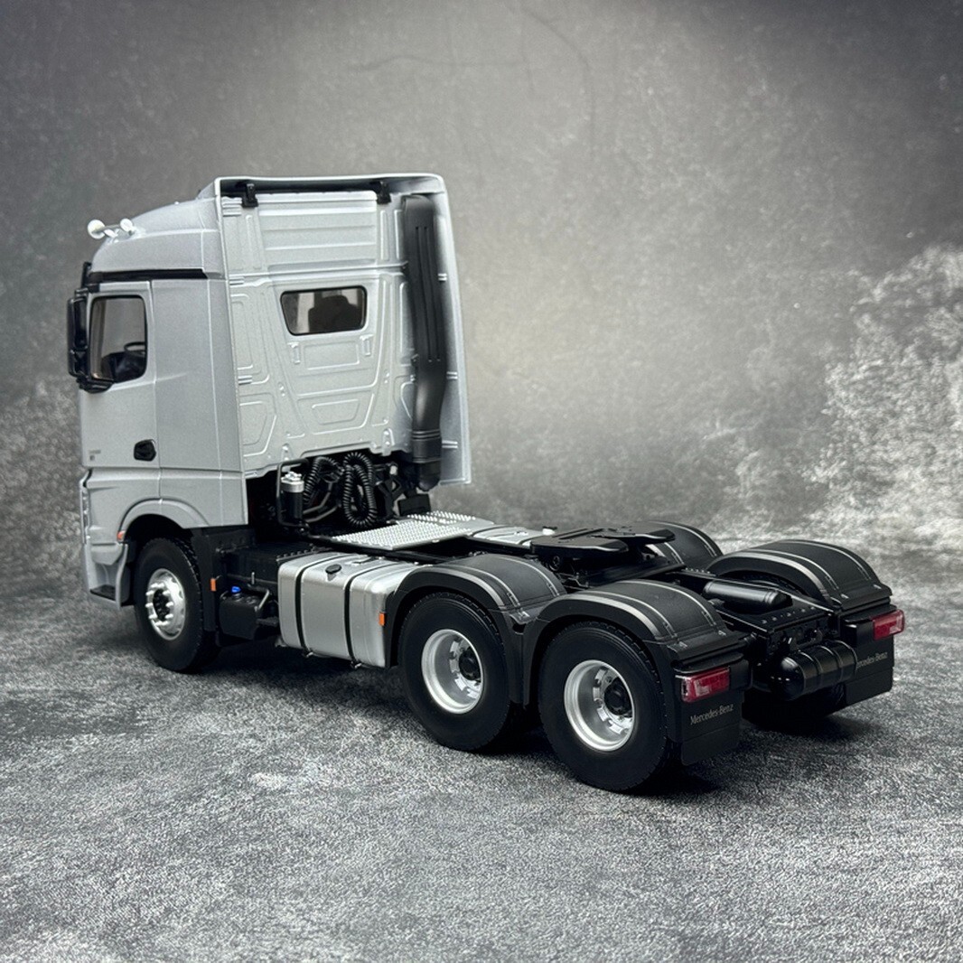 1/24 Scale Mercedes Benz Actros C Silver Truck Tractor Diecast