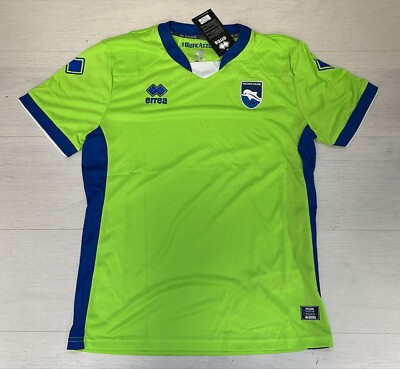 Errea apresenta as novas camisas do Pescara Calcio - Show de Camisas