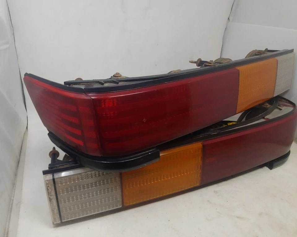 88 89 90 91 FORD TEMPO DERECHA IZQUIERDA IZQUIERDA IZQUIERDA LH PAR 2 LUCES TRASERAS OEM 1988-1991 Foto 2 de 4