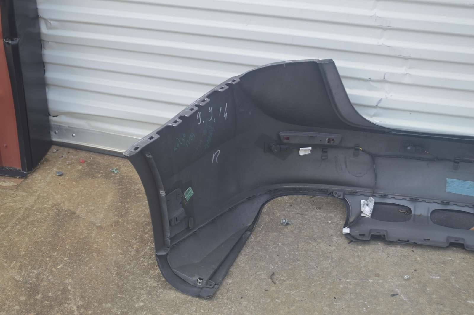 2014-2019 MASERATI GHIBLI REAR BUMPER PLASTIC SHELL COVER PANEL FACTORY OEM