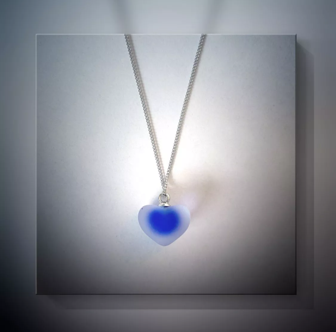 Beautiful shop blue necklace