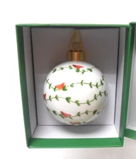 Kit Kemp for Spode Christmas Ornament Bauble VINE & BIRD