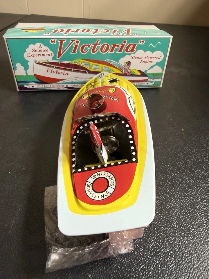 Schylling Victoria Steam Powered Engine Tin Toy Boat 2001 With Box & Eye Dropper - Image 3 of 4