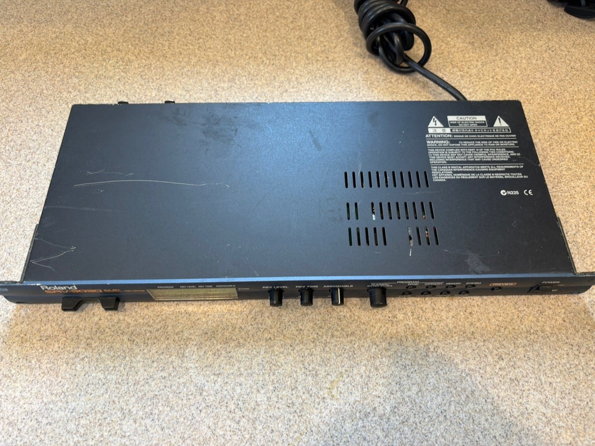 Roland Srv-3030 24bit Digital Reverb Effects Processor for