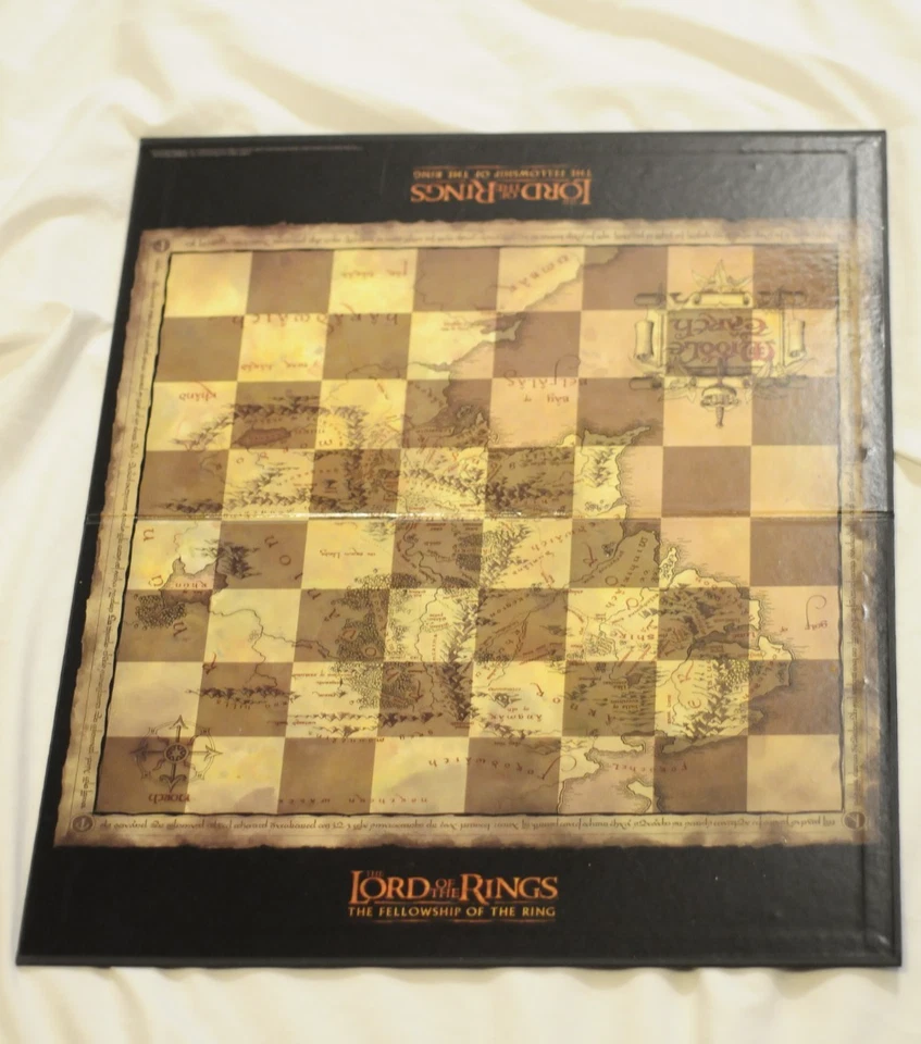 Lord of the Rings The Fellowship of the Rings Chess Set 2002 Parker Brothers - Image 3 of 4
