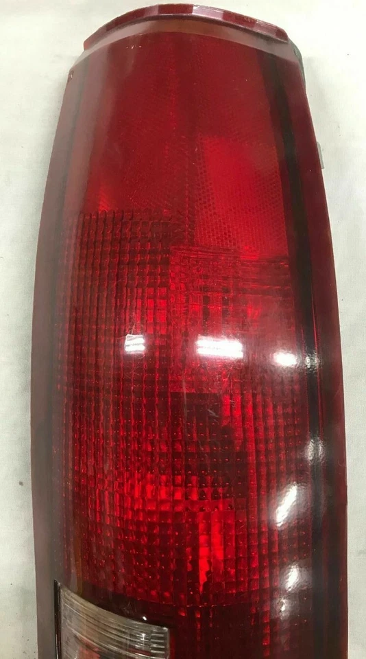 Conjunto de luces traseras Chevy, camioneta C/K, GMC, Suburban, Tahoe, Jimmy Yukon diestro Foto 3 de 4