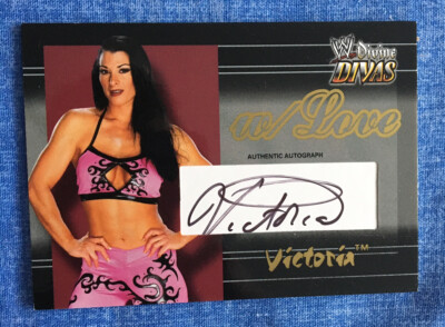 WWE Victoria - Autogramm / signed 71/100 mit Love Fleer Divine Divas Trading Card