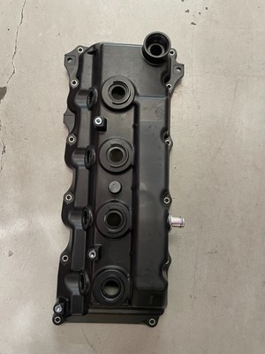 Toyota 1KD-FTV rocker cover (engine/ valve cover) 11210-30110 Genuine ...