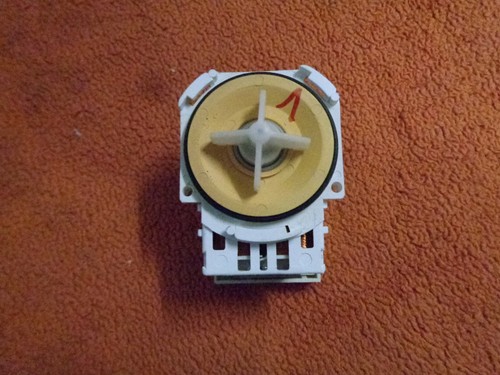 Waschmaschine Laugenpumpe AEG,Type:BPX2-57,Code 132611900