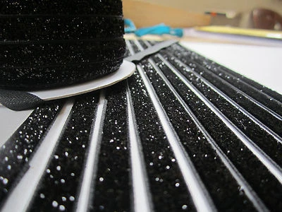 MARKENLOS 2/10 METER BAND 13mm Spitze BORTE Nichtelastisch Schwarz Lurexband Glitzerband