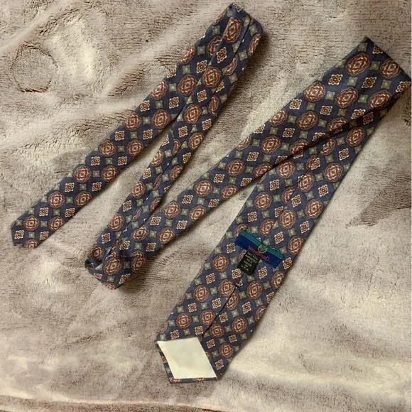 Corbata Woodward's Seda Azul Patrón Floral Negocios Carrera Elegante De Colección Foto 2 de 3