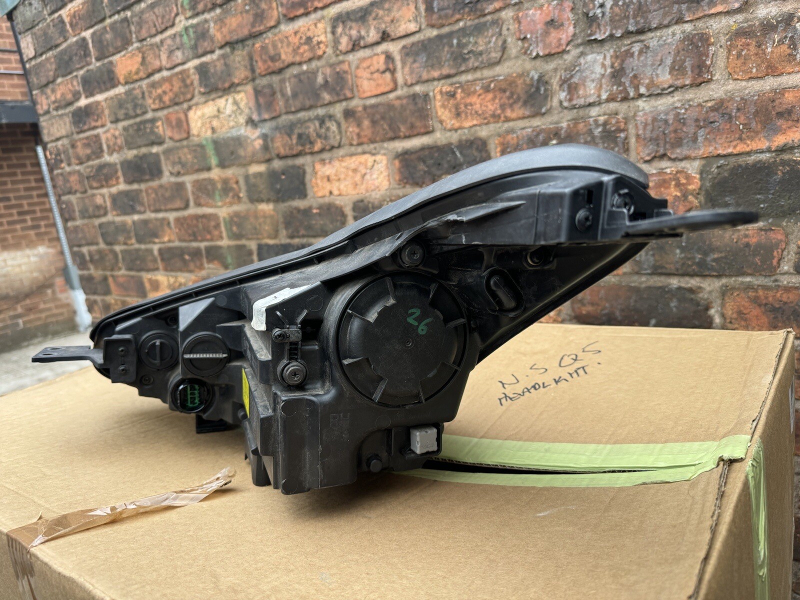 2016 Kia Sportage Mk3 Estate 92102F1130 Halogen Headlight OS Right 