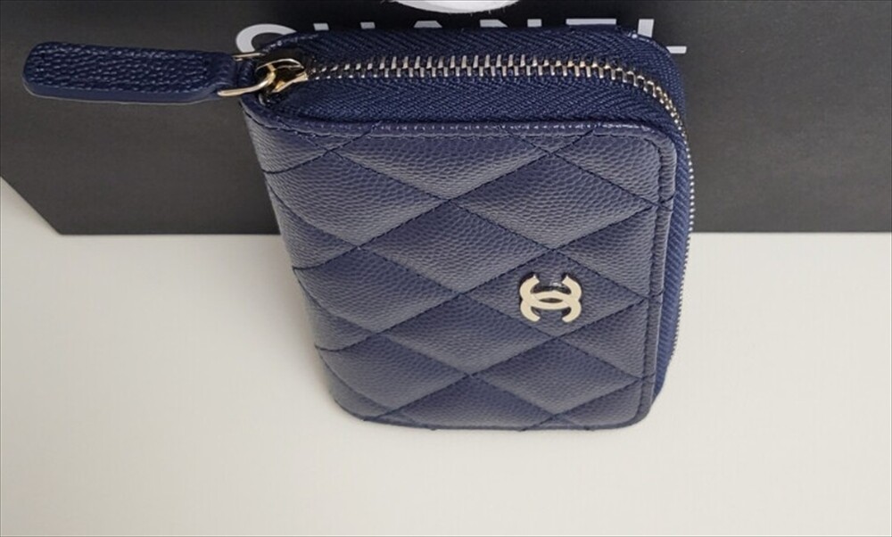 ●Chanel Wallet Card Case Coin  Holder Black Caviar Skin Coco Mark Cc image 5
