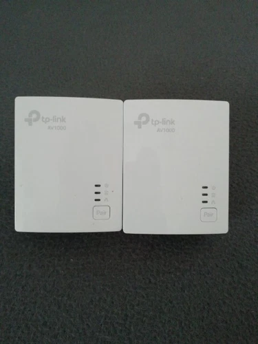 TP-LINK AV1000-Gigabit-Powerline-Adapter KIT mit Steckdose - Weiß (TL-PA7019P)