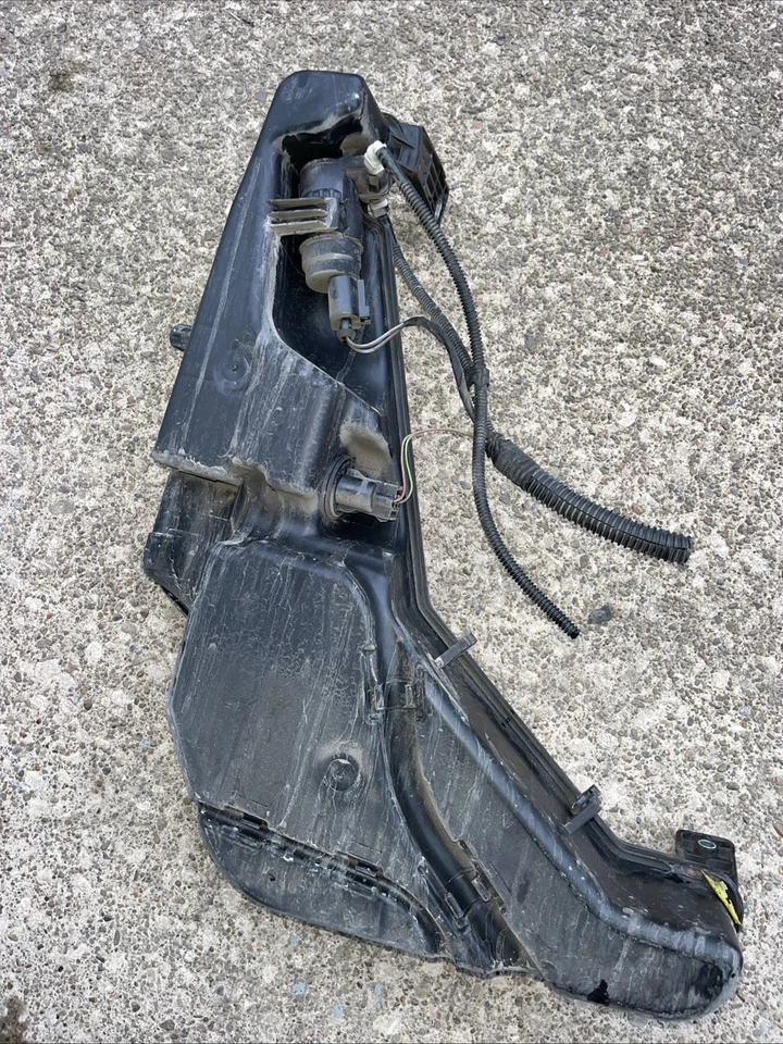 AUDI Q5 ВЕТРОВОЕ СТЕКЛО ОМЫВАТЕЛЬ БУТЫЛКА 8R0955453B 2.0L SUV НЕДВИЖИМОСТИ 2012 2013 - Изображение 2 из 3