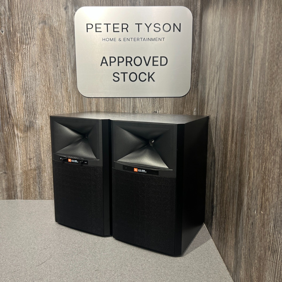 Pre-Loved - JBL 4305P Studio Monitor Speaker System - Black