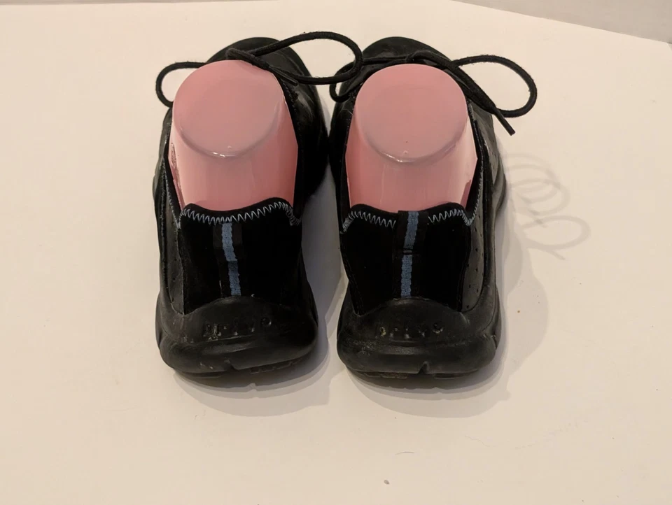 Tenis para mujer Privo by Clarks talla 8 de cuero negro  Foto 3 de 4