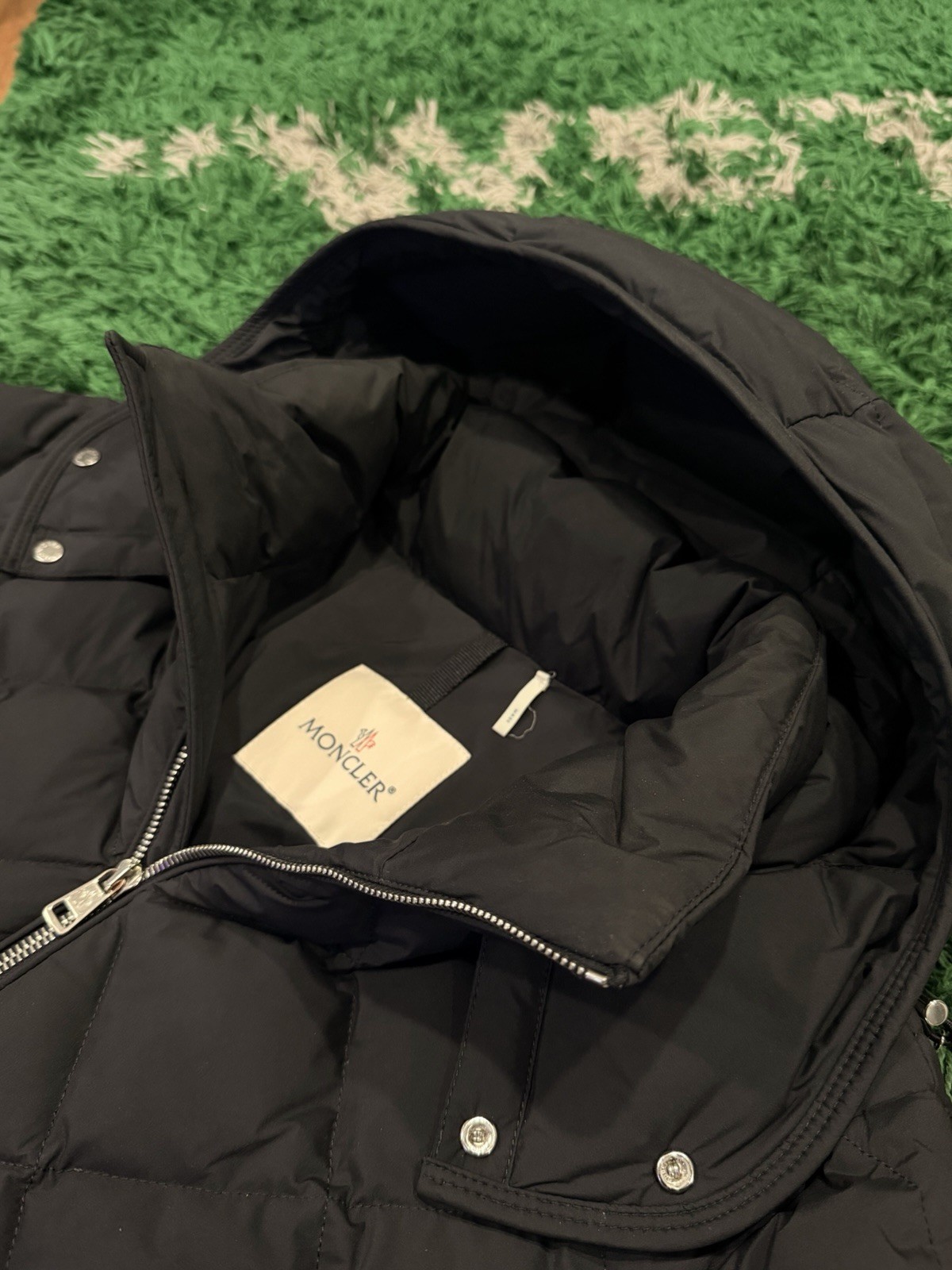 Moncler - Cecaud Giubbotto Puffer Jacket – Size M – PreOwned - Retails $2560+ - thumbnail 4