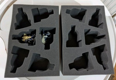 2 x Battle Foam 3'' 6 x Tyraniden Tyrant Hive Guard Aufbewahrung Tablett Hälfte
