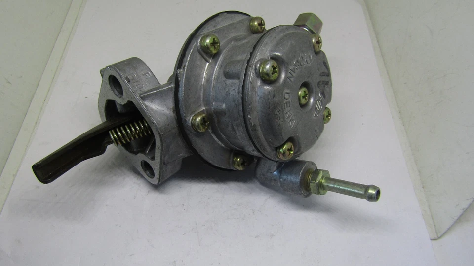 BOMBA DE COMBUSTIBLE MECÁNICA KYOSAN DENKI 17010-H1900 se adapta a 1970 1973 DATSUN 1200 A12 Foto 4 de 4
