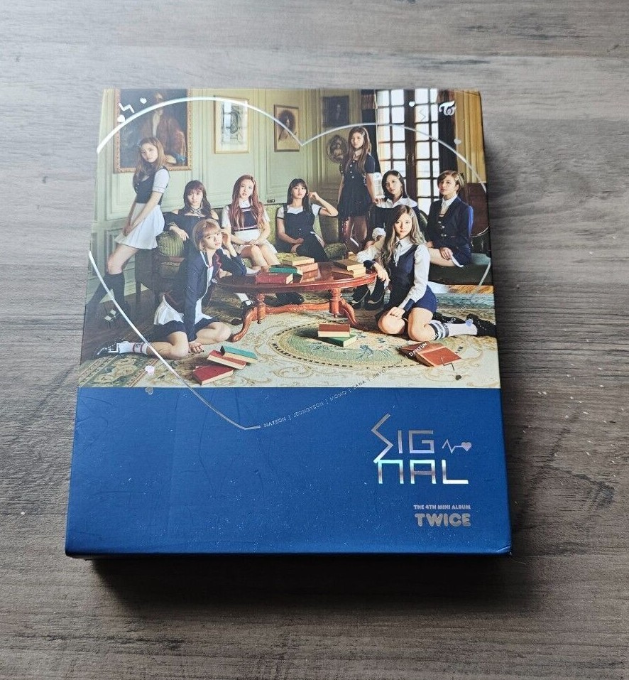 TWICE Signal | 4th Mini Album | Preorder Photocards | Regular