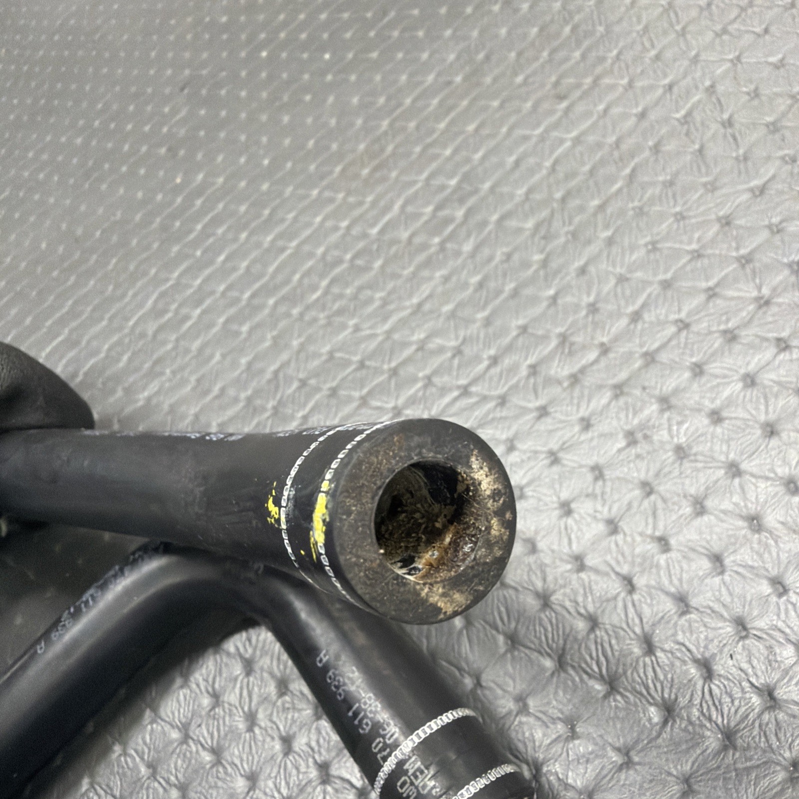 Lamborghini Aventador Vacuum hose P/N 470131386C