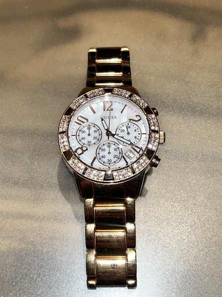 Guess U0141L3 Damen Armbanduhr Rose Gold.