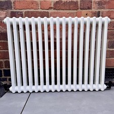 ACOVA TRADITIONAL 2 COLUMN RADIATOR WHITE VICTORIAN STYLE 81 CM x 60 CM RRP £200