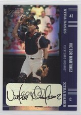 2005 Playoff Prestige Xtra Bases Purple Auto 3/25 Victor Martinez #141 Auto uk2