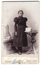 Fotografia Oscar Meister, Bautzen, Seminarstraße 6, ragazza in abito elegante 