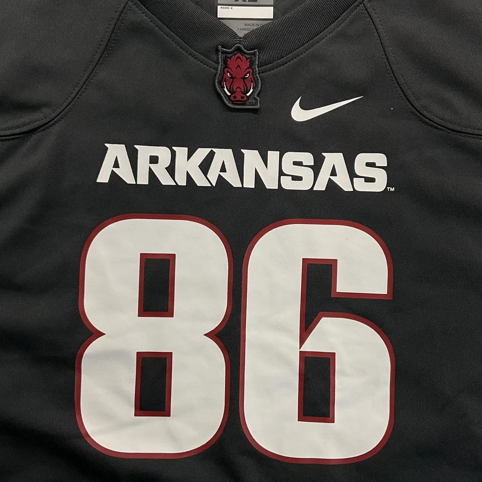 Футболка молодежная Arkansas Razorbacks размер XL черная красная NCAA футбол Nike рубашка полиэстер - Изображение 3 из 4