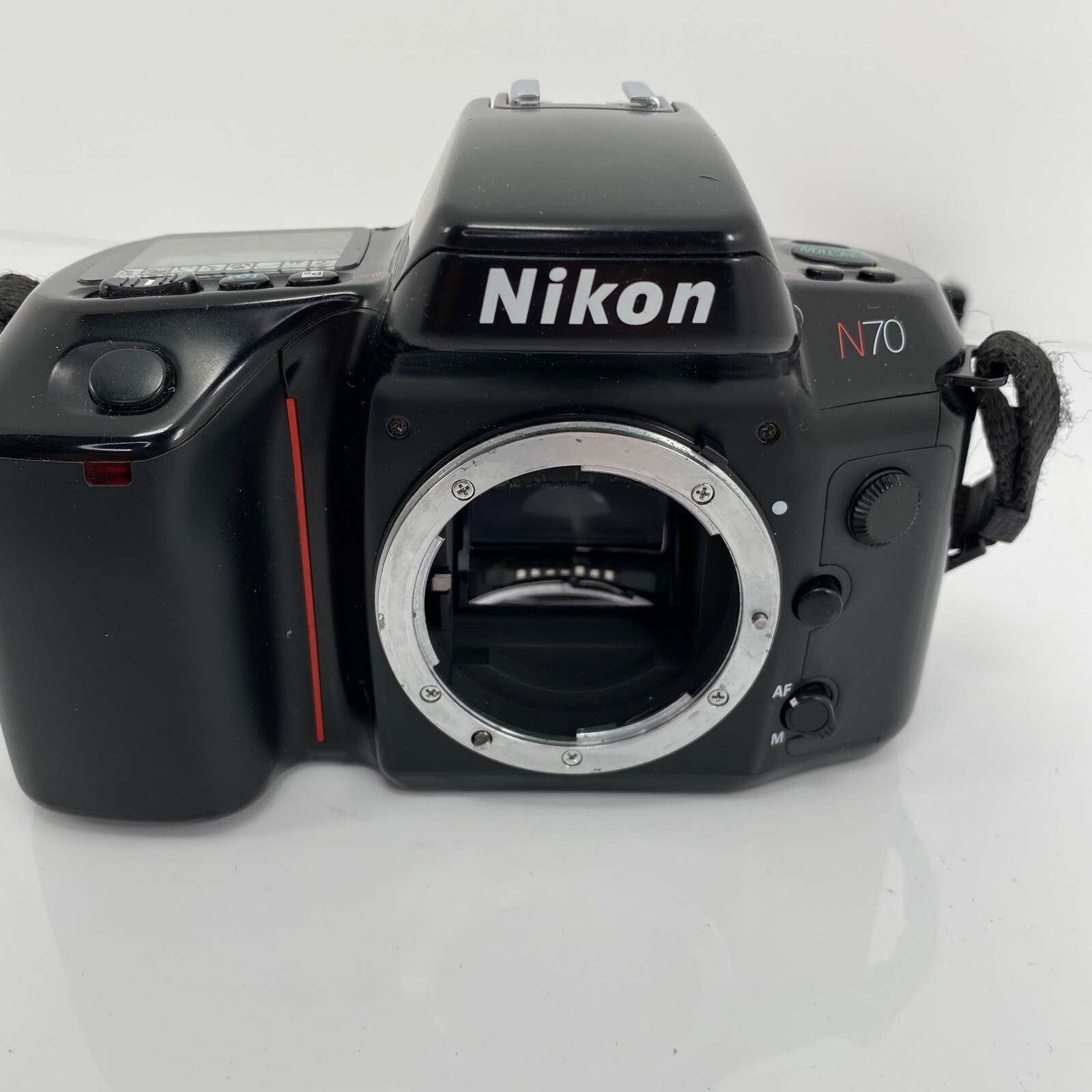 Nikon N70 SLR Film Camera 35mm Vintage Includes Film Batteries 100